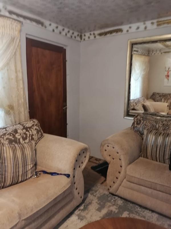 2 Bedroom Property for Sale in Kwa Nobuhle Eastern Cape